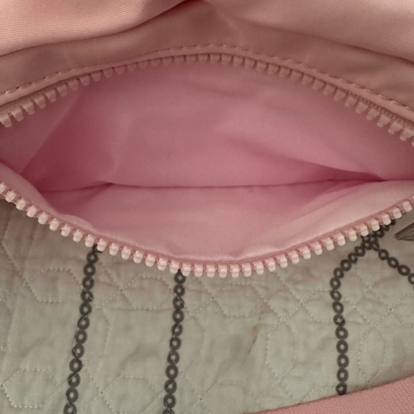 NWOT ALO Yoga Light Pink Belt Bag- plastic on zipper pulls & adjustable piece. - Picture 8 of 8